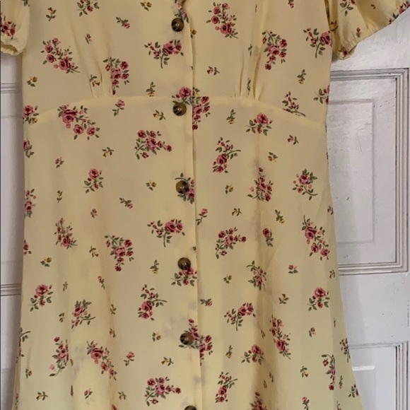 H&M floral dress - Picture 2 of 5